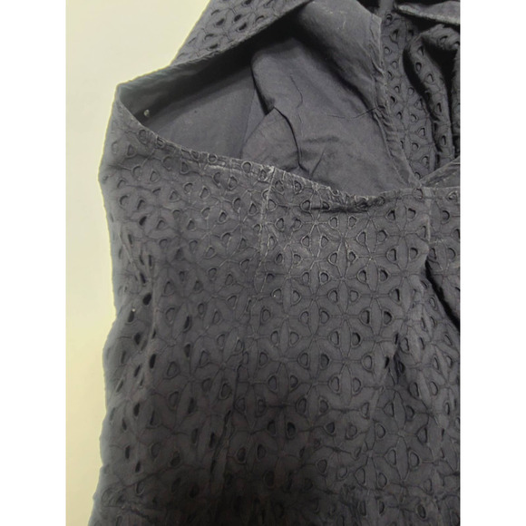 Lane Bryant navy eyelet peplum sleeveless top size 28 - Picture 6 of 8